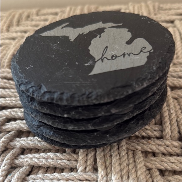 Michigan Black Slate Round Beverage Coaster Set of 5 - Picture 1 of 7